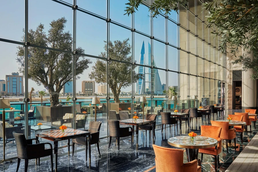 أشجار الزيتون UVSilx خارج فورسيزونز البحرين