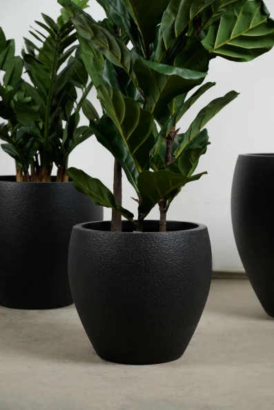 Black Easington Pot - Medium